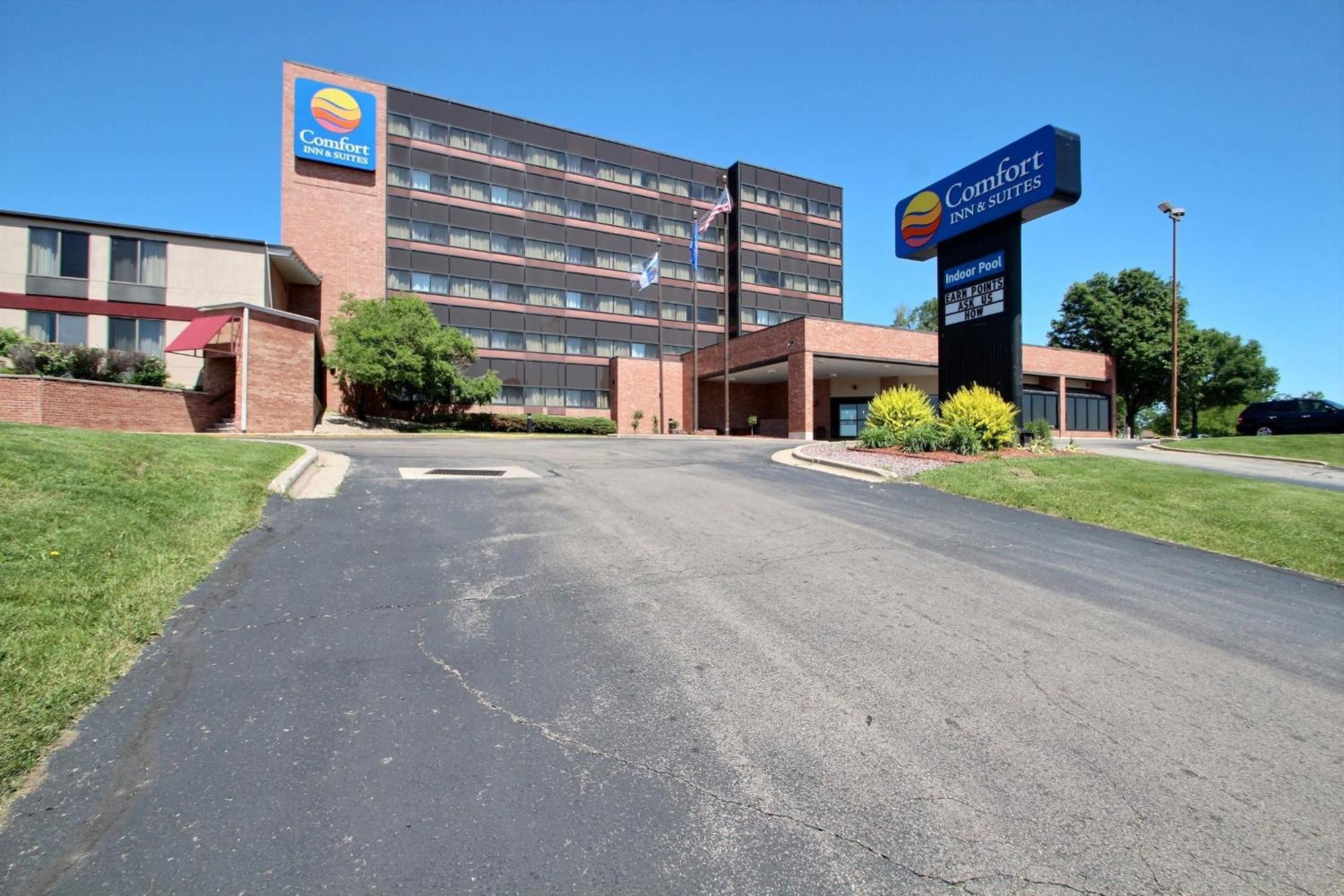 Comfort Inn & Suites Madison - Airport Kültér fotó