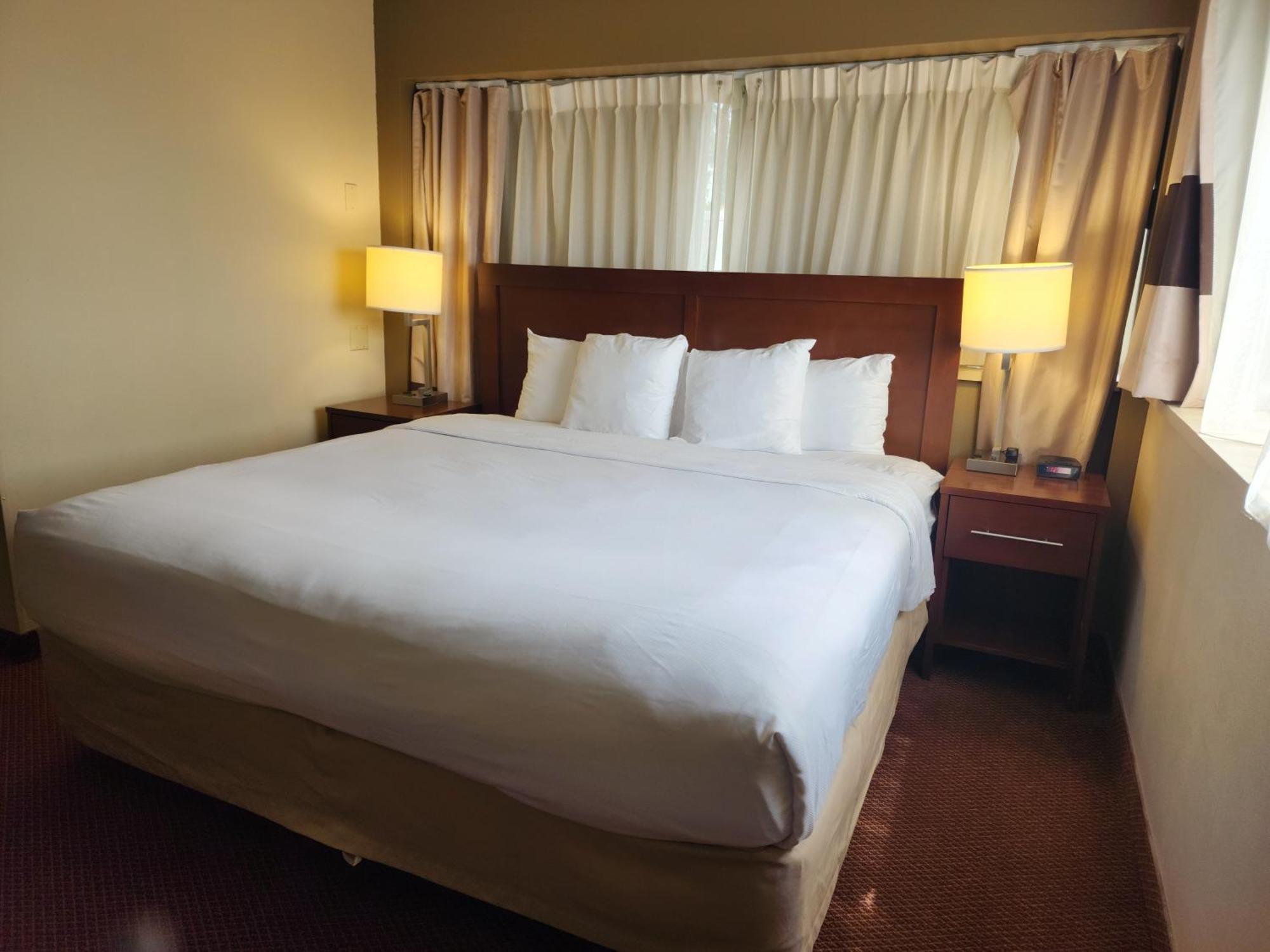 Comfort Inn & Suites Madison - Airport Kültér fotó
